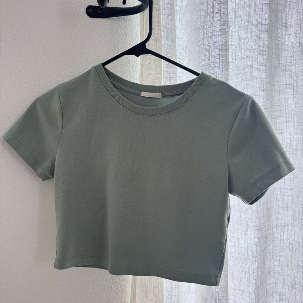 Cropped Pale Green Women's Crop Top
